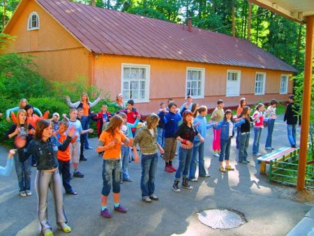 Детские лагеря будут платить за здоровье детей